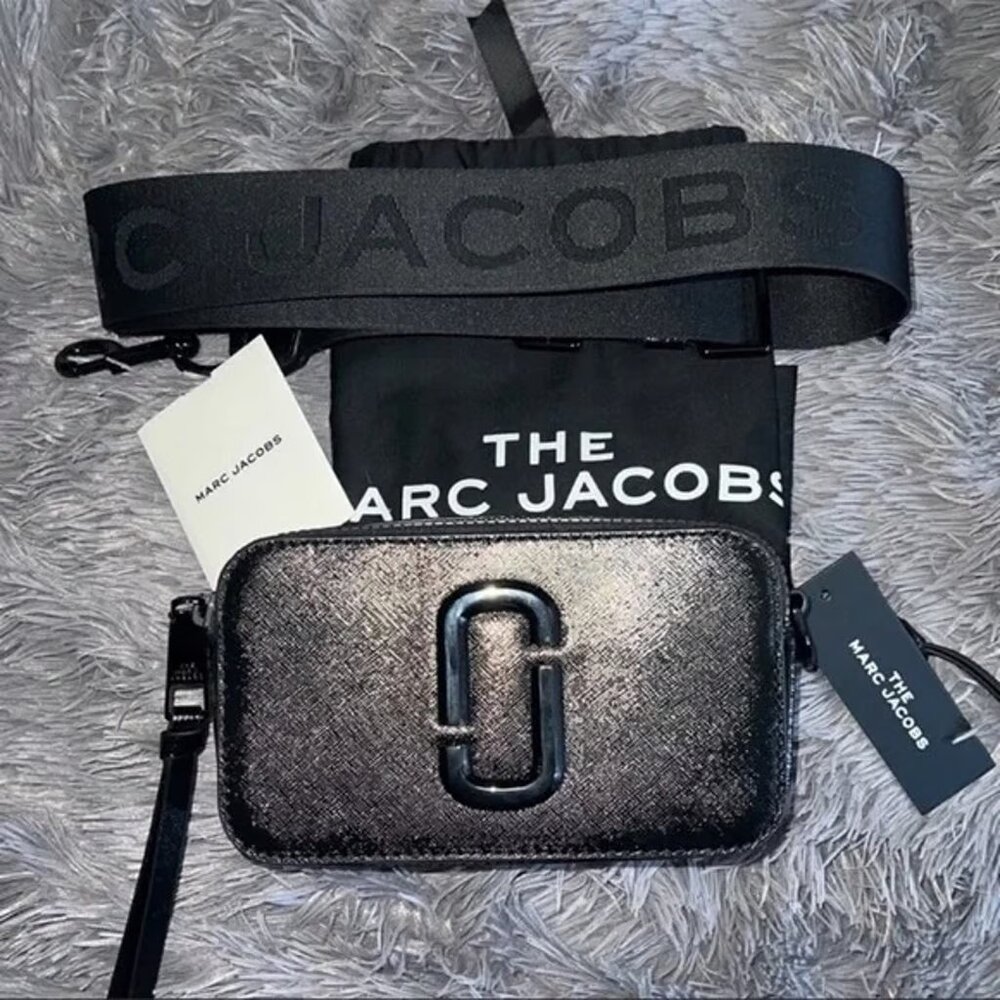 NWT Marc Jacobs the SNAPSHOT Crossbody Bag Black